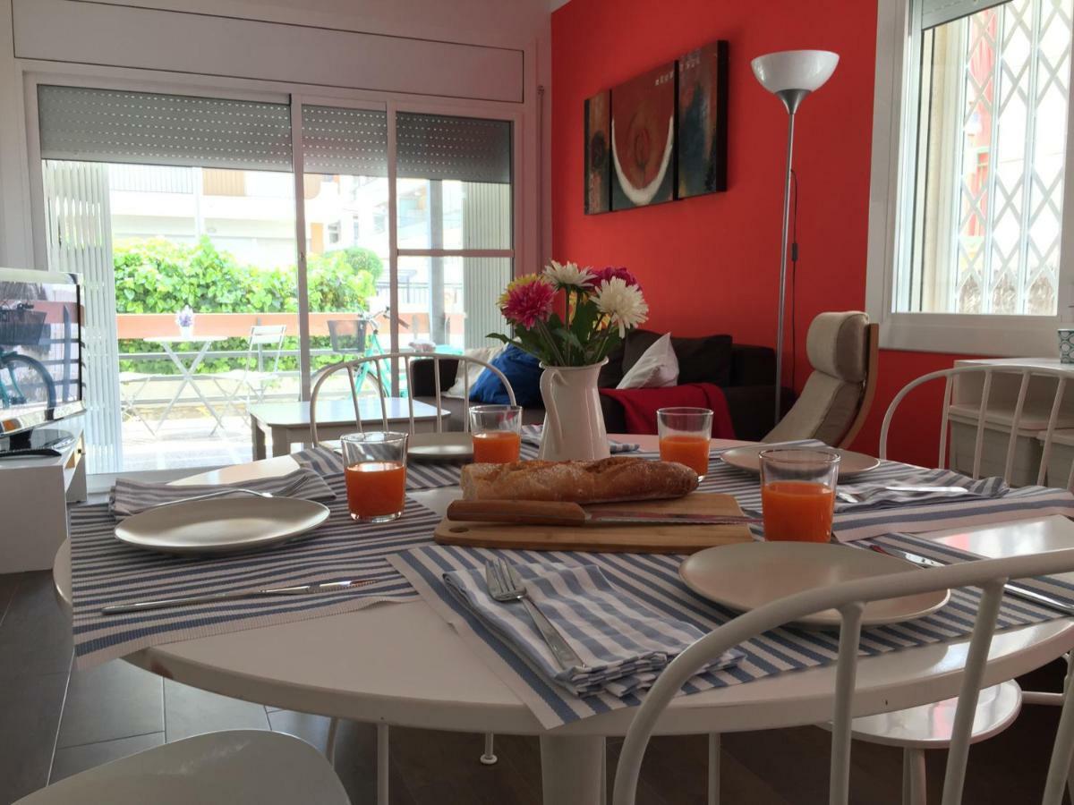 Nice Apartment 80 Meters From The Beach Calafell Exterior photo